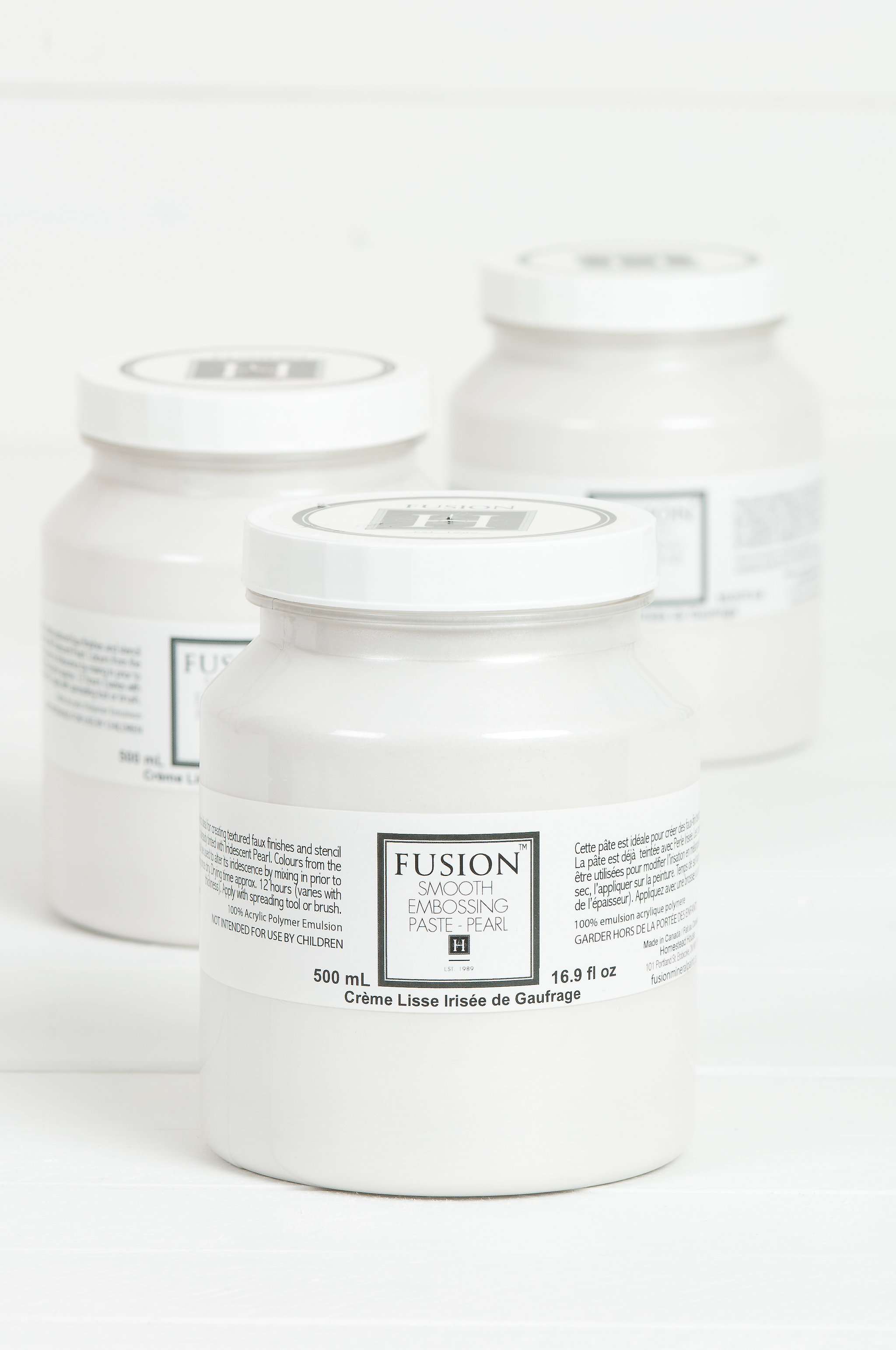 FUSION-SMOOTH-EMBOSSING-PASTE-1