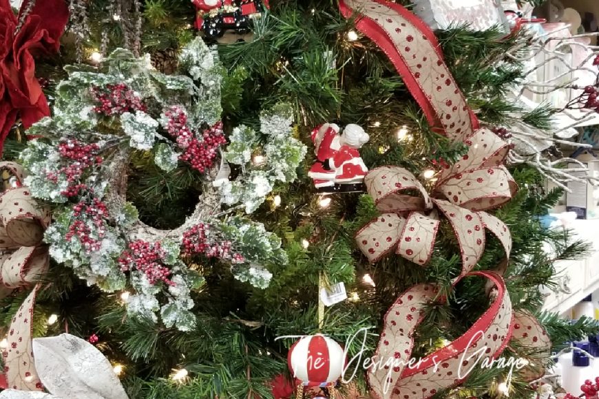 How to Create a Designer Worthy Christmas Tree